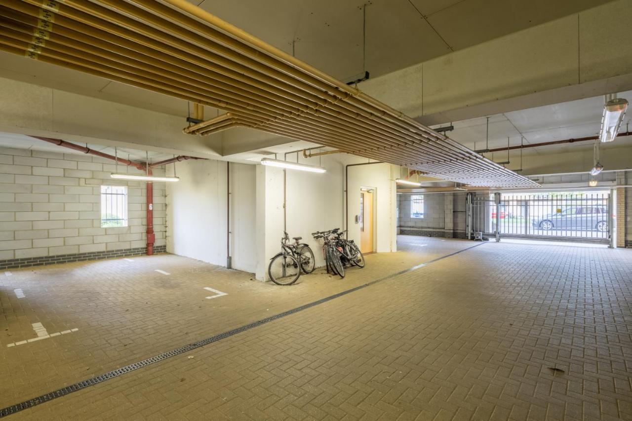 Executive 2Br Apartment Next To Station + Parking CBG Exterior foto