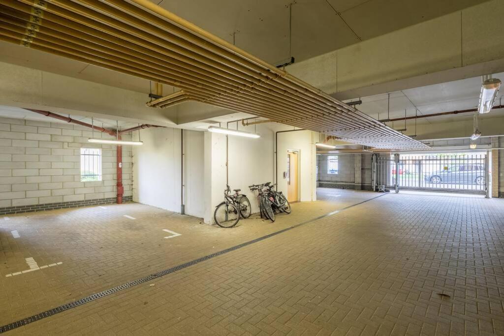 Executive 2Br Apartment Next To Station + Parking CBG Exterior foto